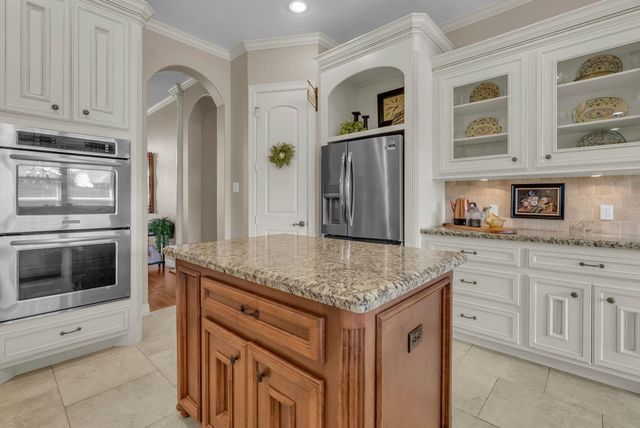 266 Blue Heron Drive, Montgomery, TX 77316