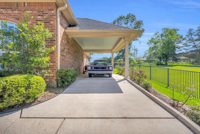 266 Blue Heron Drive, Montgomery, TX 77316