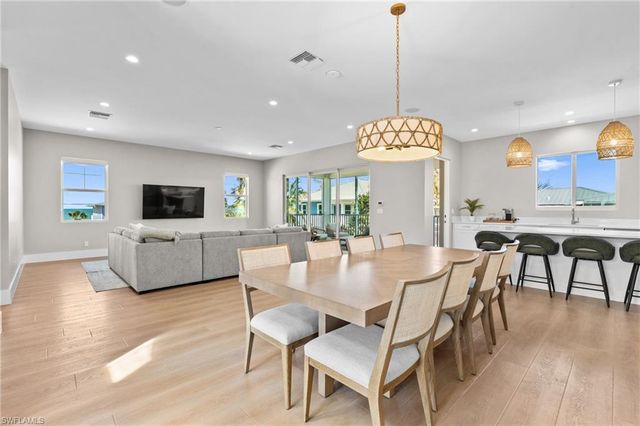 117 Hercules DR, Fort Myers Beach, FL 33931