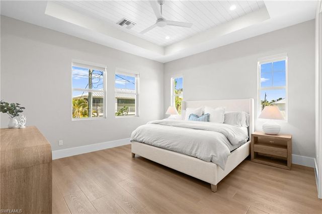 117 Hercules DR, Fort Myers Beach, FL 33931