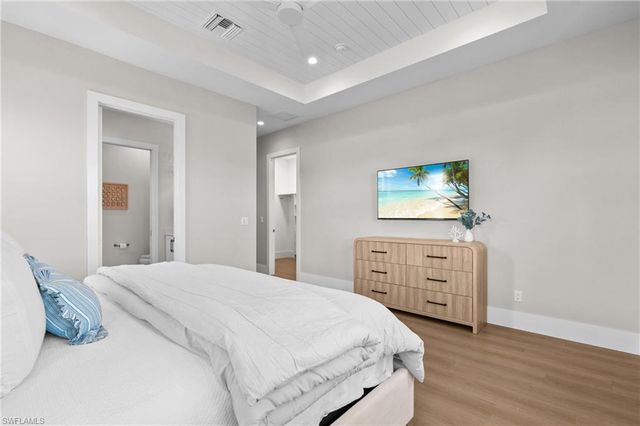 117 Hercules DR, Fort Myers Beach, FL 33931