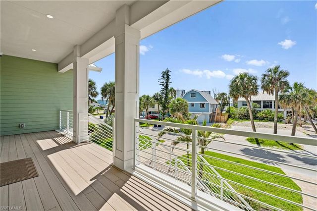 117 Hercules DR, Fort Myers Beach, FL 33931