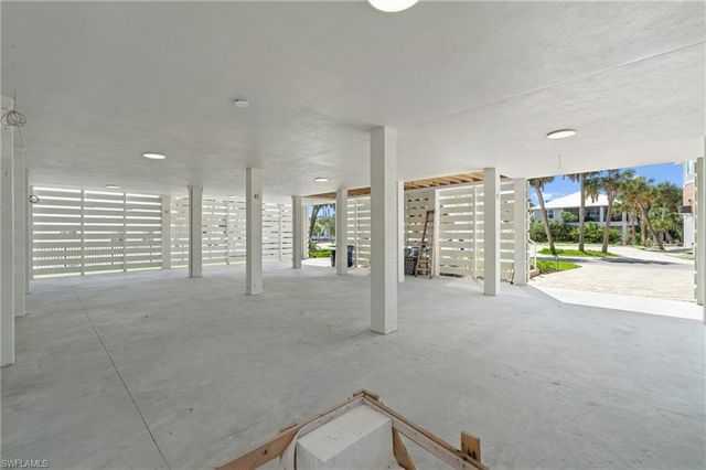 117 Hercules DR, Fort Myers Beach, FL 33931