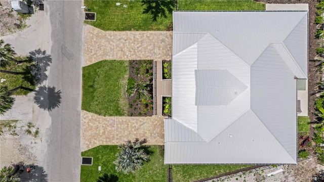 117 Hercules DR, Fort Myers Beach, FL 33931