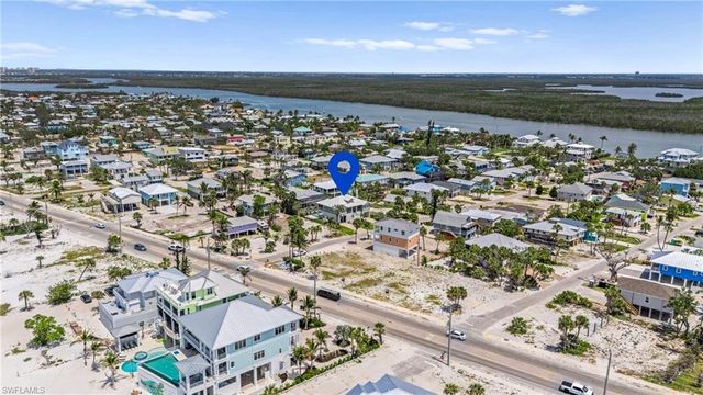 117 Hercules DR, Fort Myers Beach, FL 33931