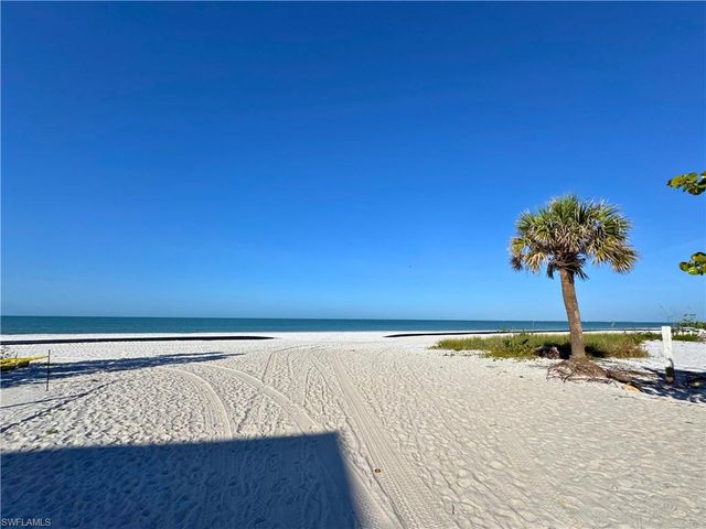 117 Hercules DR, Fort Myers Beach, FL 33931