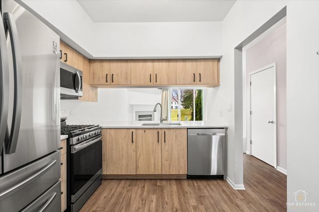 1260 Cranbrook Drive, Schaumburg, IL 60193