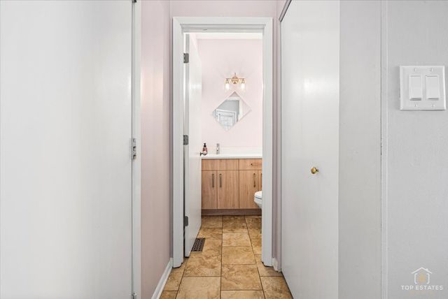 1260 Cranbrook Drive, Schaumburg, IL 60193