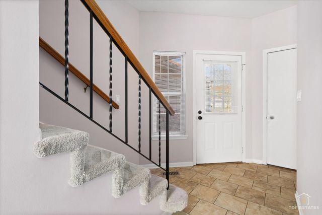 1260 Cranbrook Drive, Schaumburg, IL 60193