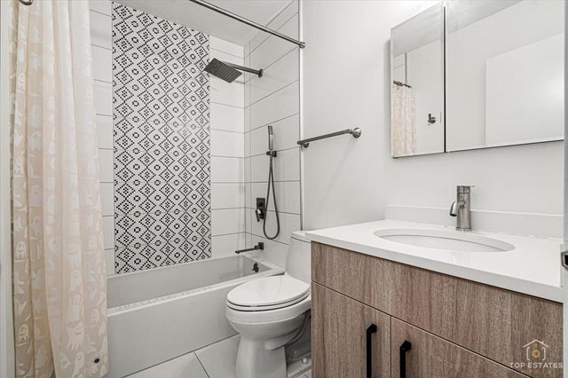 1260 Cranbrook Drive, Schaumburg, IL 60193