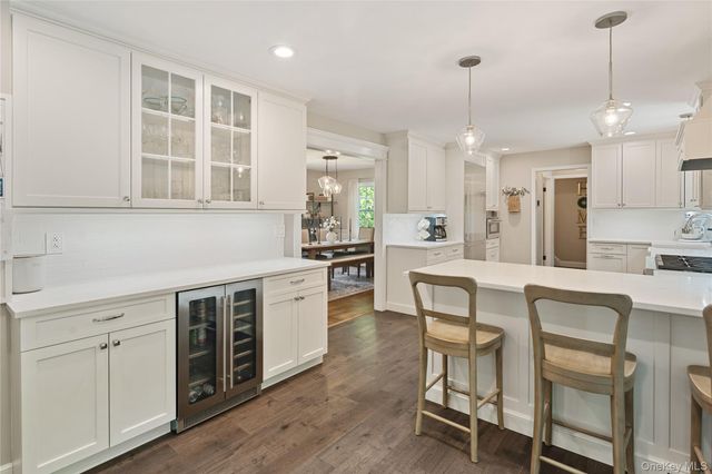 14 Briarwood Lane, Pleasantville, NY 10570