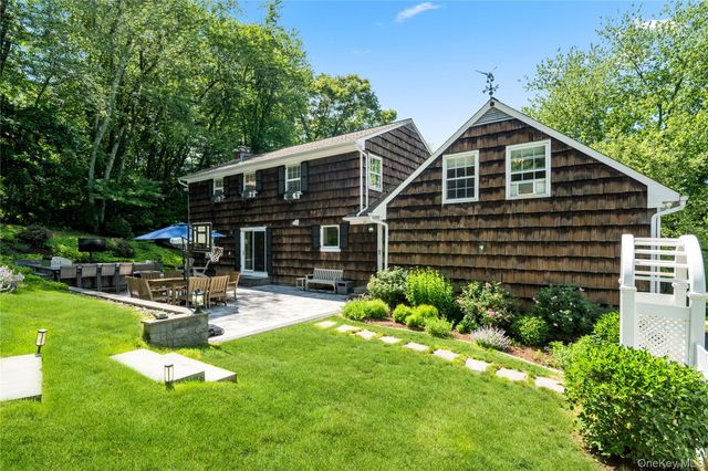 14 Briarwood Lane, Pleasantville, NY 10570