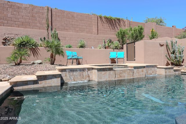 2462 W TURTLE HILL Drive, Anthem, AZ 85086