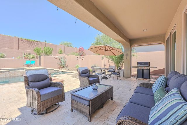 2462 W TURTLE HILL Drive, Anthem, AZ 85086