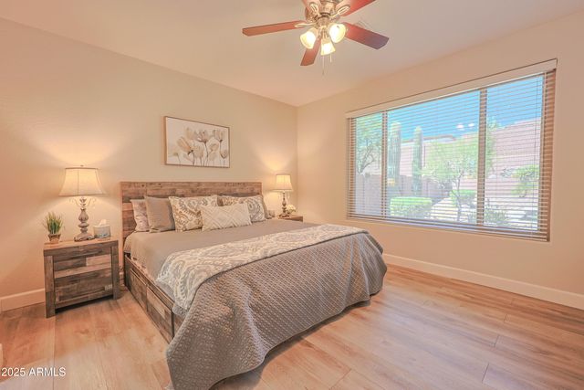 2462 W TURTLE HILL Drive, Anthem, AZ 85086