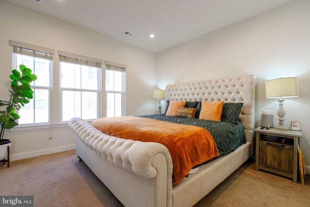 2816 ARTS VISTA BLVD, Suitland, MD 20746