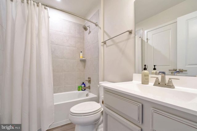 2816 ARTS VISTA BLVD, Suitland, MD 20746