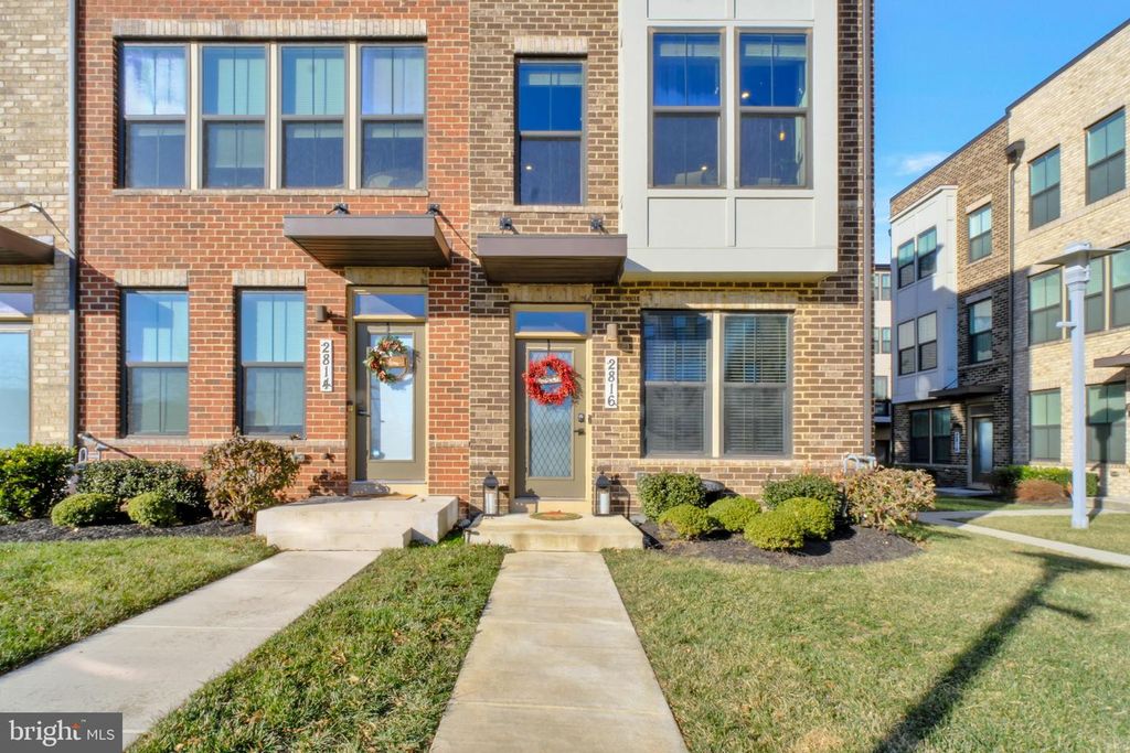 2816 ARTS VISTA BLVD, Suitland, MD 20746