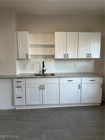 2617 Euclid Heights Boulevard 6, Cleveland Heights, OH 44106
