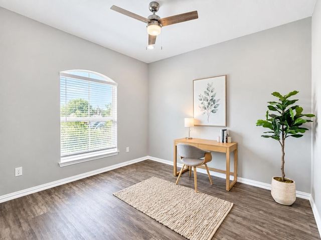 1502 Beaconshire Road, Houston, TX 77077