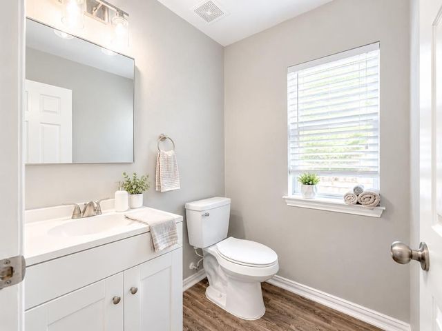 1502 Beaconshire Road, Houston, TX 77077