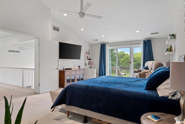 20 HICKORY RIDGE Lane, Springfield, IL 62707