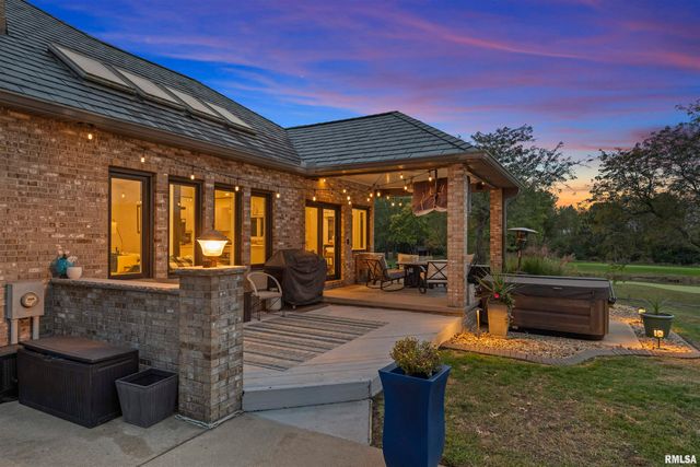 20 HICKORY RIDGE Lane, Springfield, IL 62707