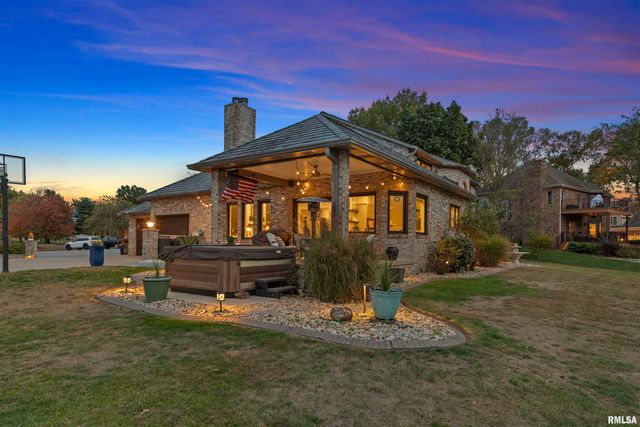 20 HICKORY RIDGE Lane, Springfield, IL 62707