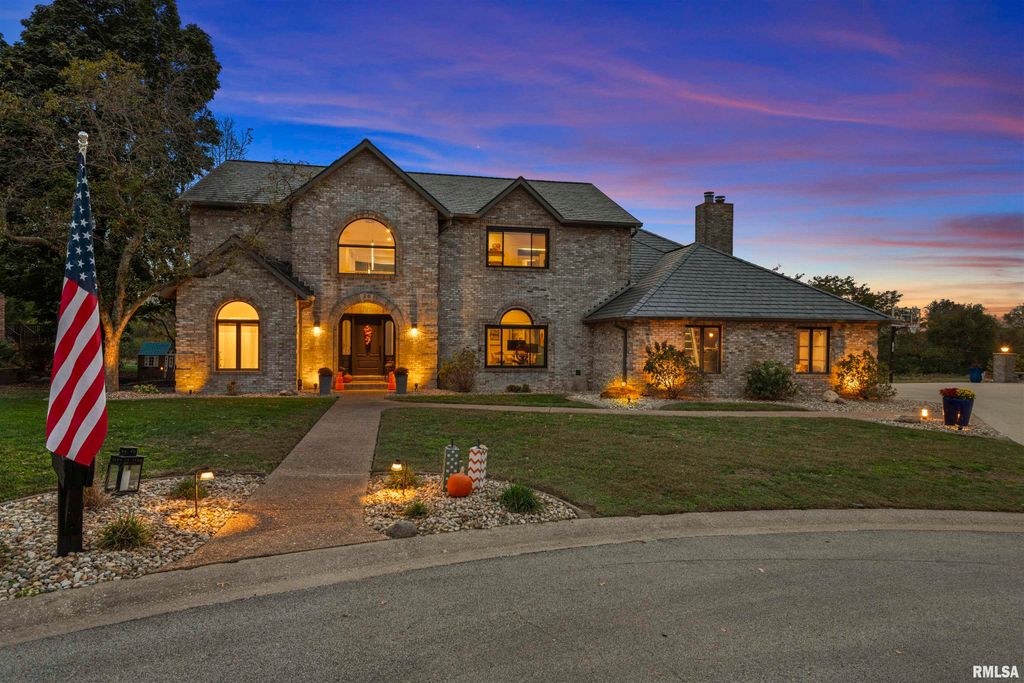 20 HICKORY RIDGE Lane, Springfield, IL 62707