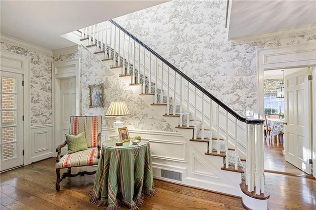 288 Peachtree Battle NW Avenue, Atlanta, GA 30305