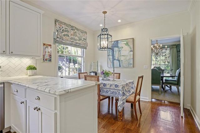 288 Peachtree Battle NW Avenue, Atlanta, GA 30305