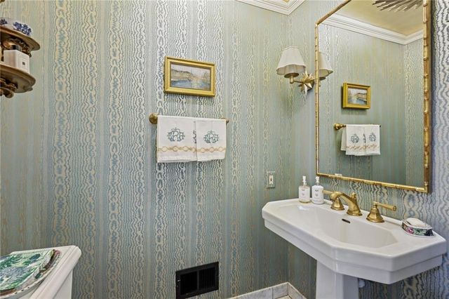 288 Peachtree Battle NW Avenue, Atlanta, GA 30305