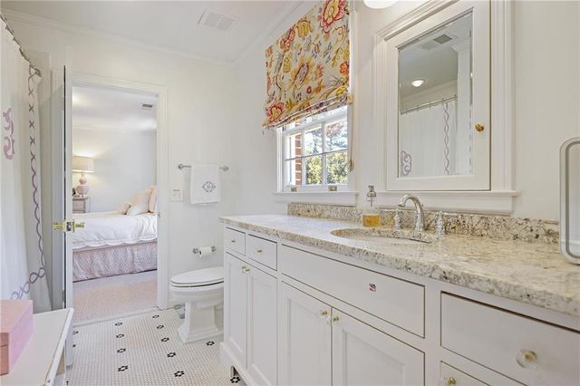 288 Peachtree Battle NW Avenue, Atlanta, GA 30305