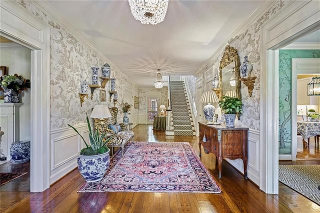 288 Peachtree Battle NW Avenue, Atlanta, GA 30305