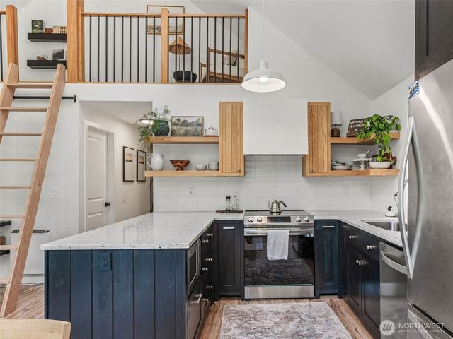 171 Rhododendren Lane, Brinnon, WA 98320