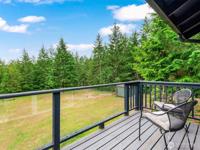 171 Rhododendren Lane, Brinnon, WA 98320