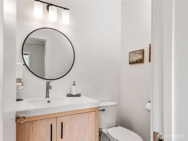 171 Rhododendren Lane, Brinnon, WA 98320