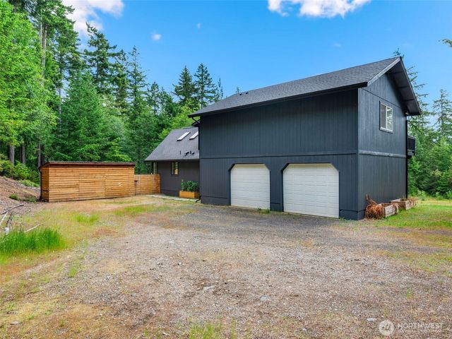 171 Rhododendren Lane, Brinnon, WA 98320