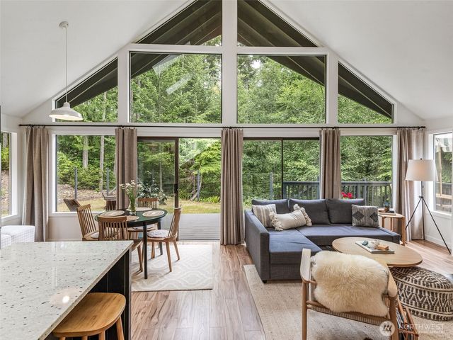 171 Rhododendren Lane, Brinnon, WA 98320