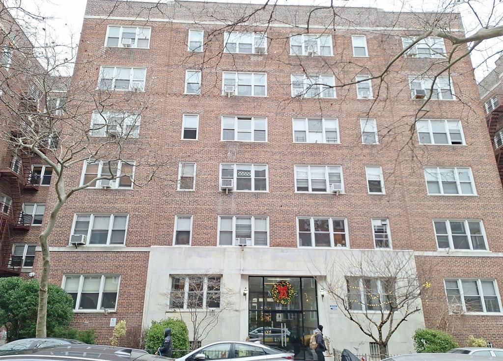 35-21 79th Street 4H, Jackson Heights, NY 11372