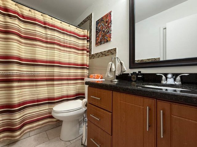 9715 Hammocks Boulevard 102, Miami, FL 33196