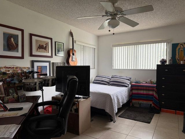 9715 Hammocks Boulevard 102, Miami, FL 33196