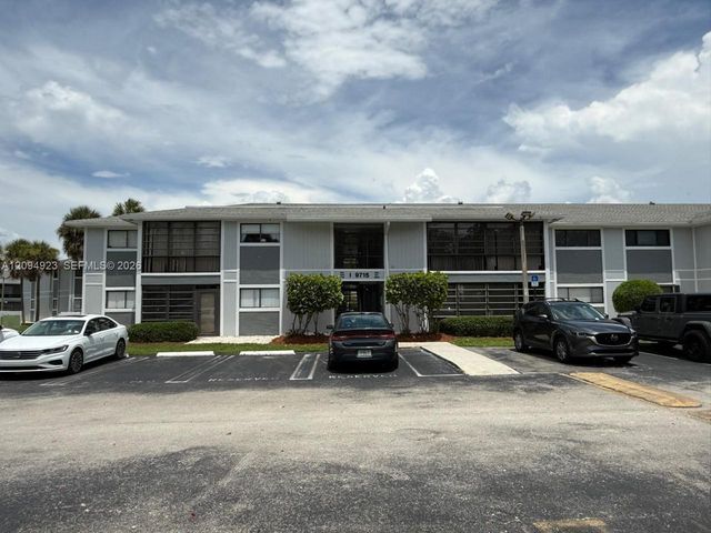 9715 Hammocks Boulevard 102, Miami, FL 33196