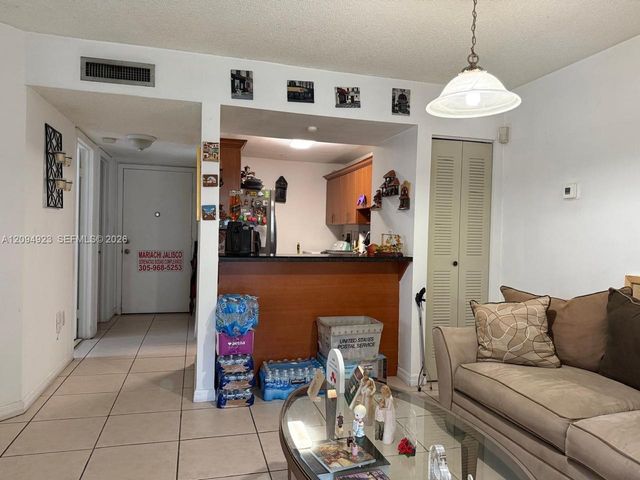 9715 Hammocks Boulevard 102, Miami, FL 33196