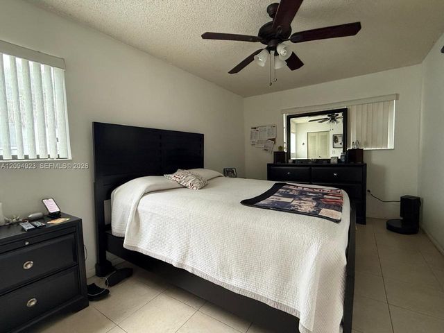 9715 Hammocks Boulevard 102, Miami, FL 33196