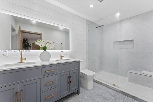 13225 SW 83rd Ct, Pinecrest, FL 33156