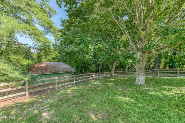 419 Kitzmiller Road, Gray, TN 37615