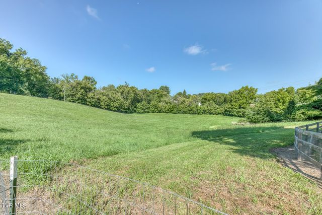 419 Kitzmiller Road, Gray, TN 37615
