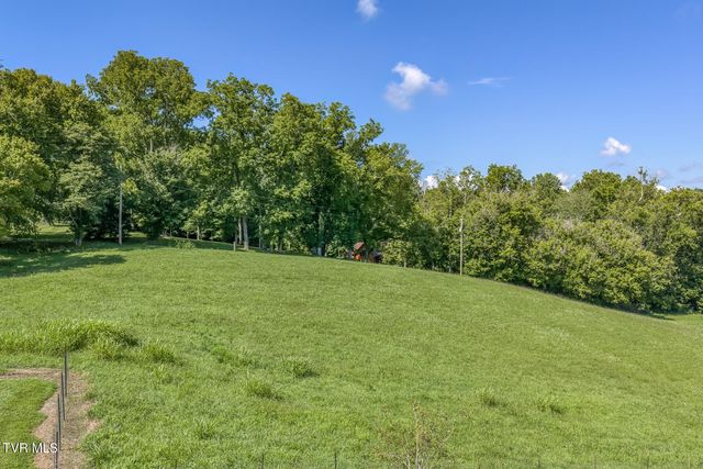 419 Kitzmiller Road, Gray, TN 37615