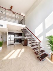 41 SE 5th St 1415, Miami, FL 33131